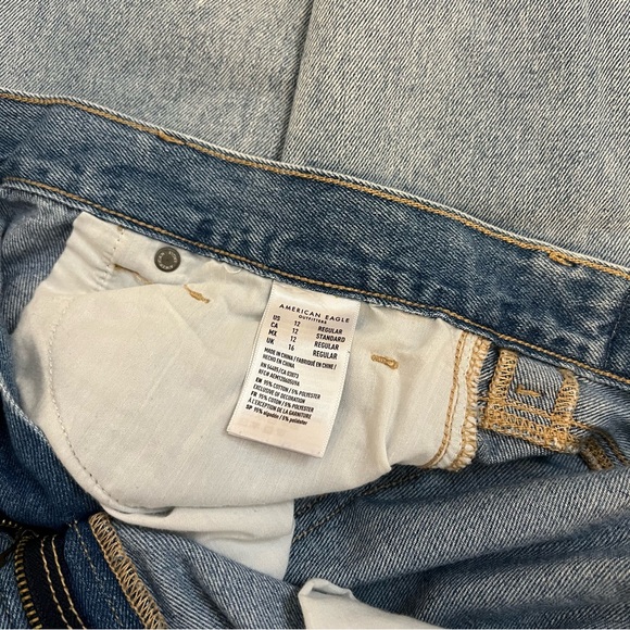 American Eagle Mom Jeans - Picture 4 of 5